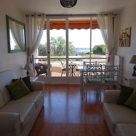 2 Bedroom Modern Apartment In Antibes With Sea View Zimmer foto