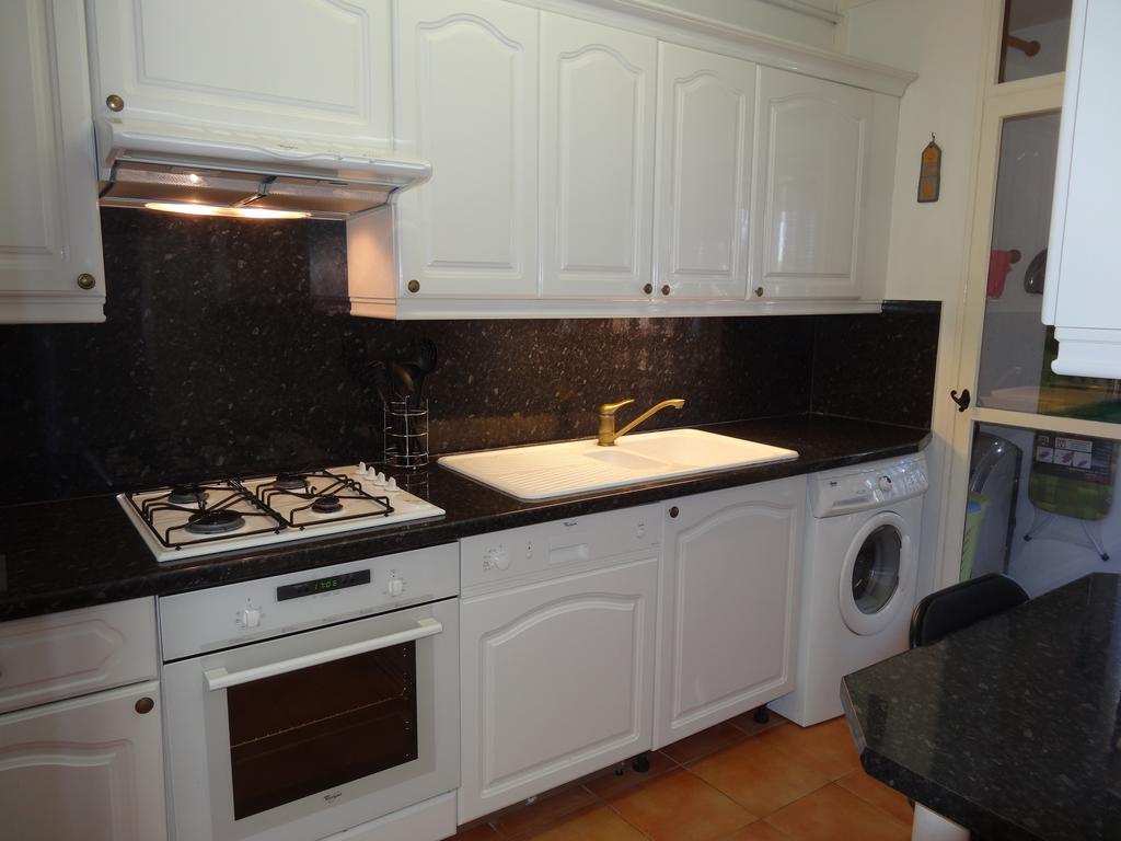2 Bedroom Modern Apartment In Antibes With Sea View Zimmer foto